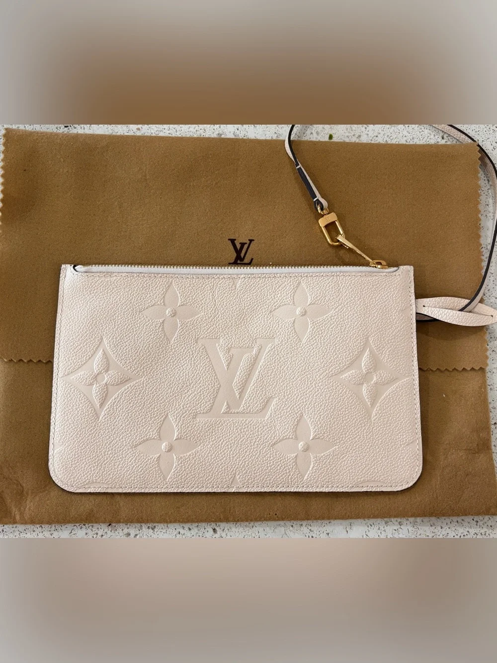 Authentic Louis Vuitton Neverfull GM Empreinte cream monogram pouch wristlet